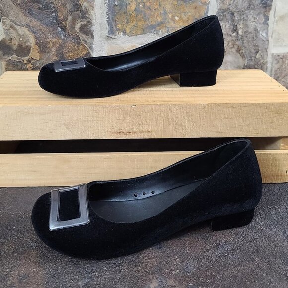 Melissa + Thais Losso Severine Velvet Flats 6 - Picture 3 of 8